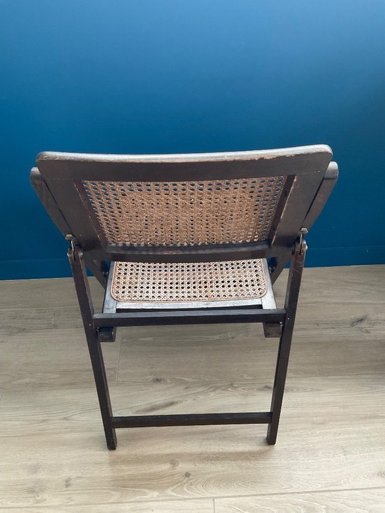 Image 1 of Silla antigua con sello del fabricante (ver foto).