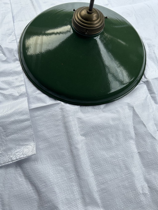 Emaillierter grüner Lampenschirm 1920er Jahre