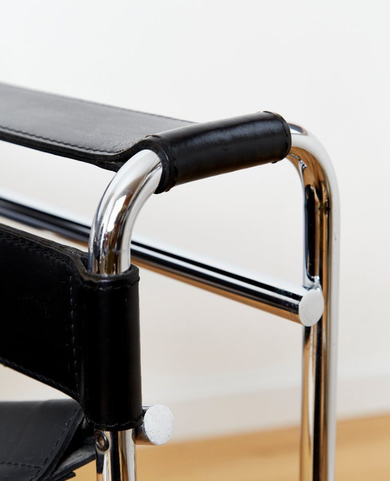 Image 1 of Chaise Wassily conçue par Marcel Breuer pour Knoll International