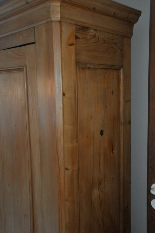 Pine closet - dismountable