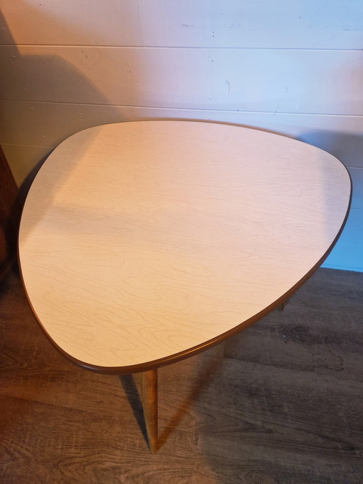 Mid Century Tripod Coffee or Side Table. – salontafels, Wood, Other (photo 2 of 7)