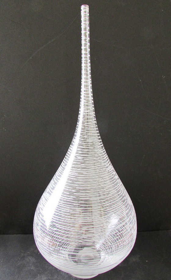 Image 1 of Handgeblazen en handgeëtste vaas van helder glas 