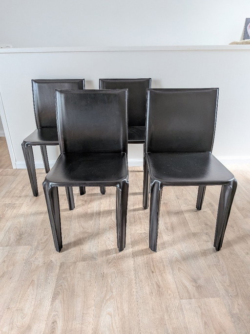 4 vintage Arper Italiaanse eetkamerstoelen uit de jaren 80/90, bekleed met zwart hard leer (in de stijl van Mario Bellini