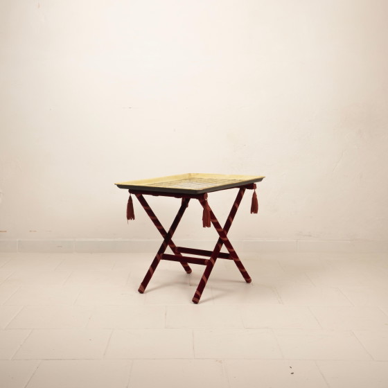 Vassoio araldico di Piero Fornasetti, montato come tavolo su base Foldes, anni '50 – Tavolini, Wood, Velvet (photo 11 of 20)