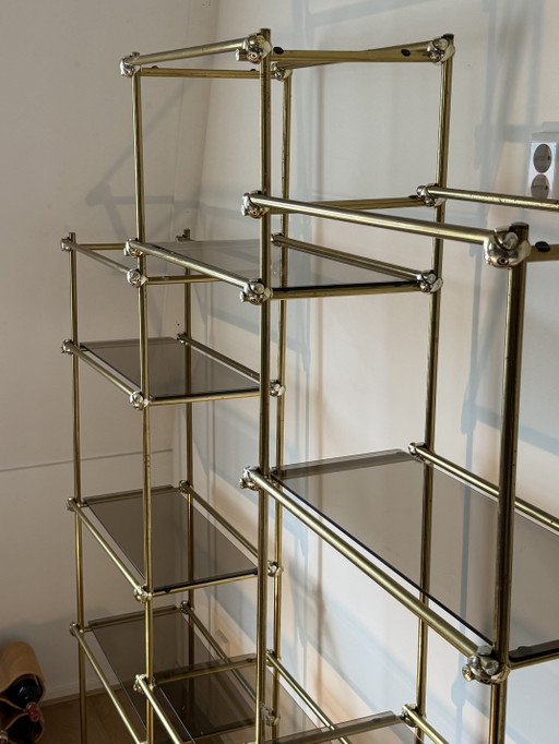 Libreria/scaffale in metallo e vetro anni '70 – wandkast, Brass, Glass (photo 2 of 5)