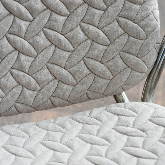 Image 1 of Der weiße Sessel