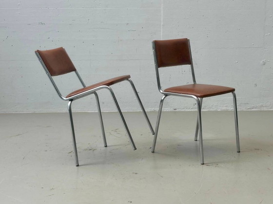 2 vintage Italiaanse stapelstoelen in chroom en bruin kunstleer, jaren 80 – Eetkamerstoelen, Chrome (photo 8 of 11)