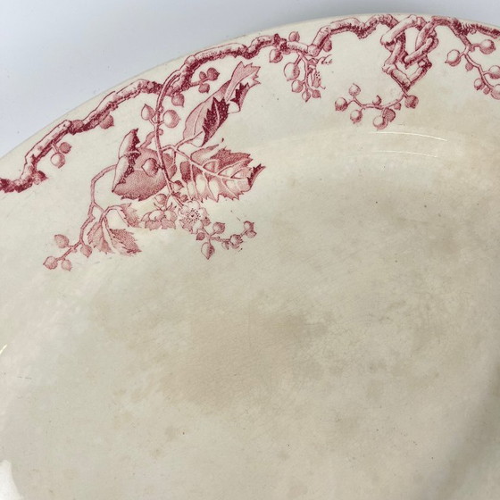 Image 1 of Grande piatto ovale KG Lunéville, in gres, "Fontainebleau", rosa, XIX secolo