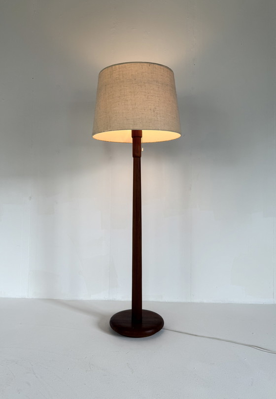 Image 1 of Lampada da terra vintage in teak, Domus '70