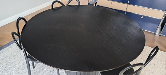 Image 1 of Round dining table HK Living