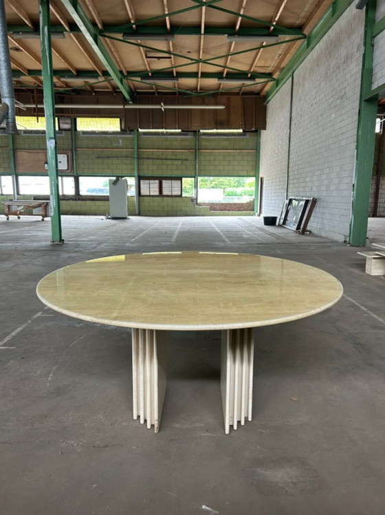 Image 1 of Table de salle à manger ronde en pierre naturelle Poltrona Frau Italy