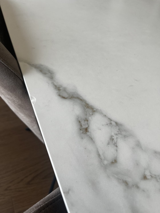 Extendable Dining Table with Black Aluminum Legs and Marble-Look Ceramic Top – Dressy, Aluminium (photo 5 of 8)