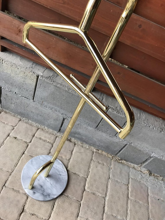 Mid-Century Brass and Marble Valet, 1970s – Coat racks, Mid Century Modern (photo 5 of 6)