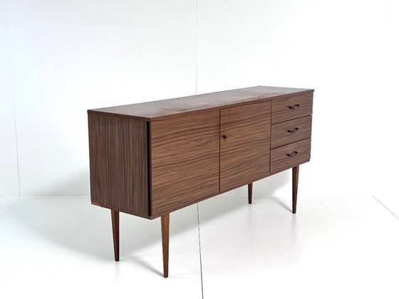 Credenza Vintage Mid-Century, Impiallacciatura Noce, anni '60, Credenze, Legno, Marrone, Mid Century Modern (foto 12 di 15)