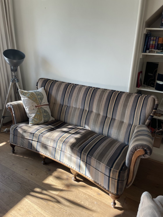 Image 1 of Divano classico vintage a 2 posti