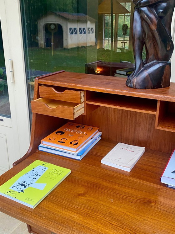 Image 1 of Secrétaire / bureau danois modèle 37 par Arne Wahl Iversen pour Vinde Møbelfabrik – Années 60.