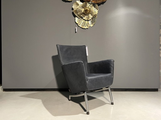 LABEL vandenberg Foxxy armchair