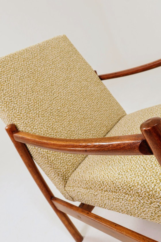 Image 1 of Modern longue chair green bouclé bentwood 1970