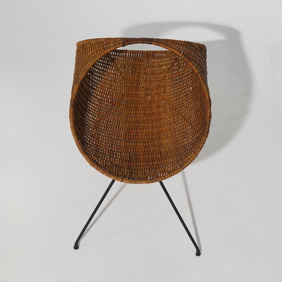 Tijdschriftenrek van rotan met metalen poten, jaren 1950 – Rattan (photo 6 of 12)