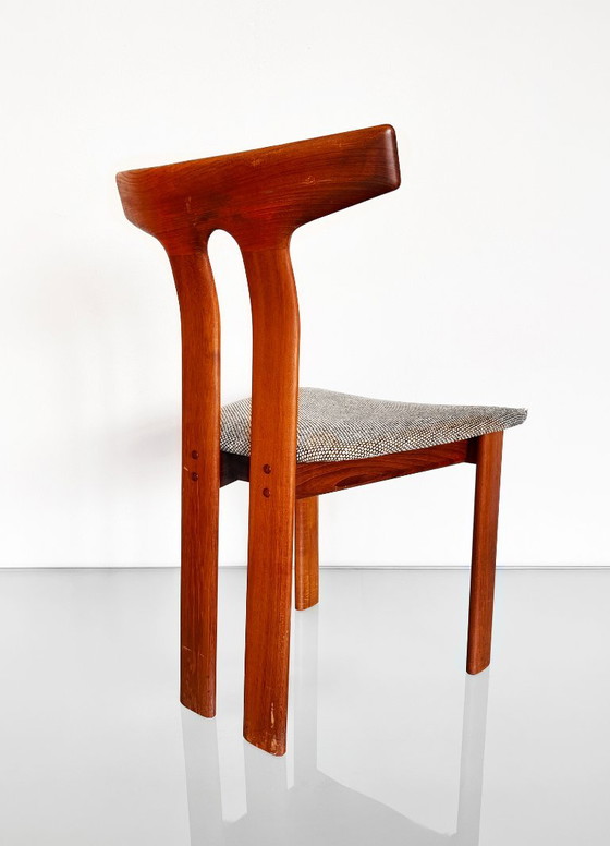 Juego de dos sillas T raras fabricadas en Dinamarca – A.B.J. Møbler, Sillas de comedor, Wood, Vintage (photo 13 of 20)