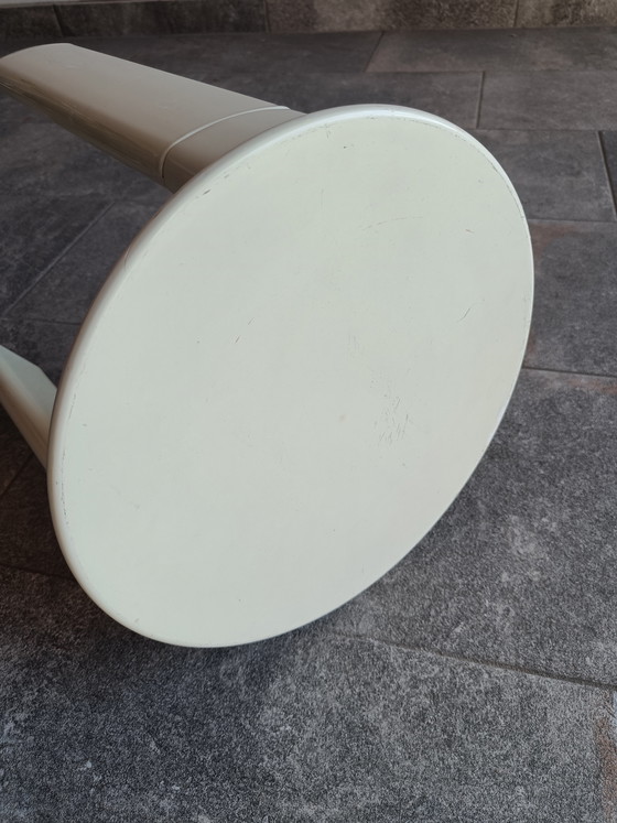 Image 1 of Vintage Italiaanse plastic kruk/bijzettafel van Gedy – ontwerp Olaf von Bohr, jaren 70