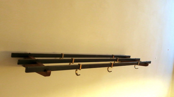 Garderobenständer aus Messing und Teakholz mit 7 verschiebbaren Haken, 1960er Jahre – Kleiderständer, Wood (photo 3 of 9)