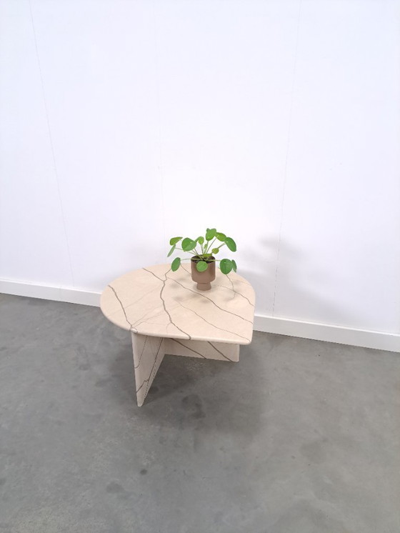 Image 1 of Marble teardrop-shaped table