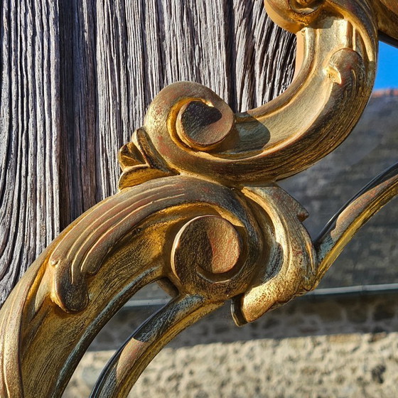 Image 1 of Set di consolle vintage in marmo dorato francese e specchio barocco - stile Luigi XV