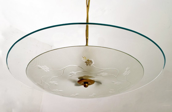 Image 1 of  Toegeschreven aan Luigi Brusotti Mid-century Italiaanse kroonluchter van glas en messing