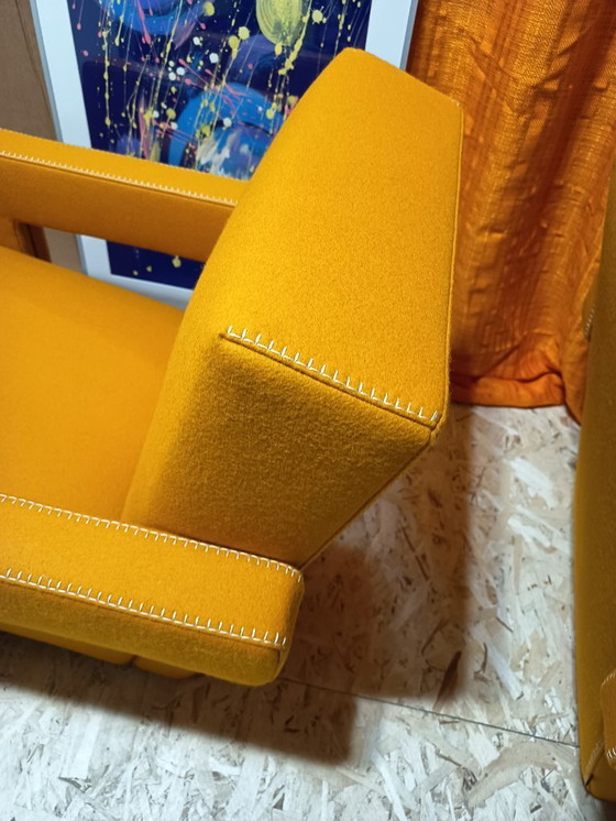 Image 1 of CASSINA Paire de fauteuils Utrecht 637 NEUF 2026 en laine KVARD Moutarde par Gerrit Rietveld