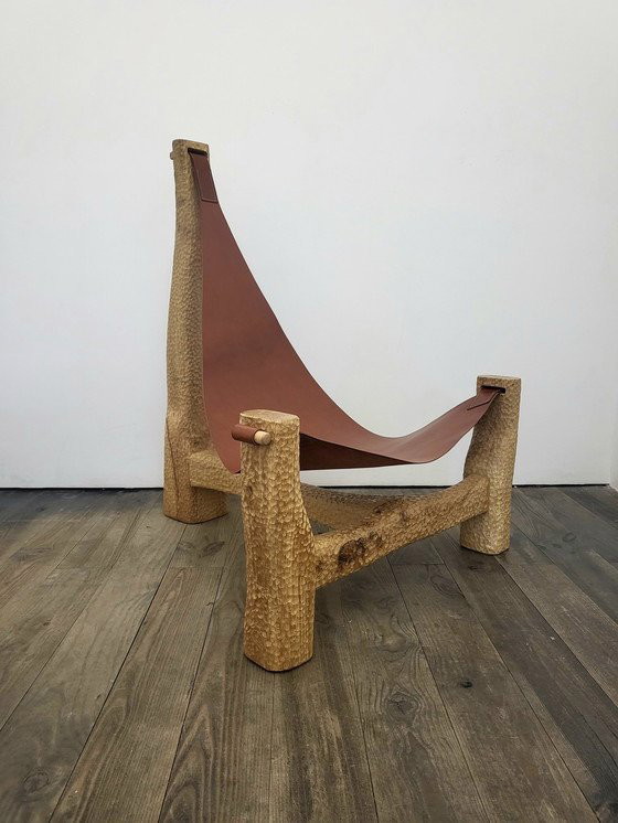 Image 1 of Brutalistisches Tripod