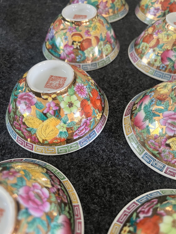 Image 1 of Set di 12 ciotole in porcellana antica cinese Mille Fleur Famille Rose vintage