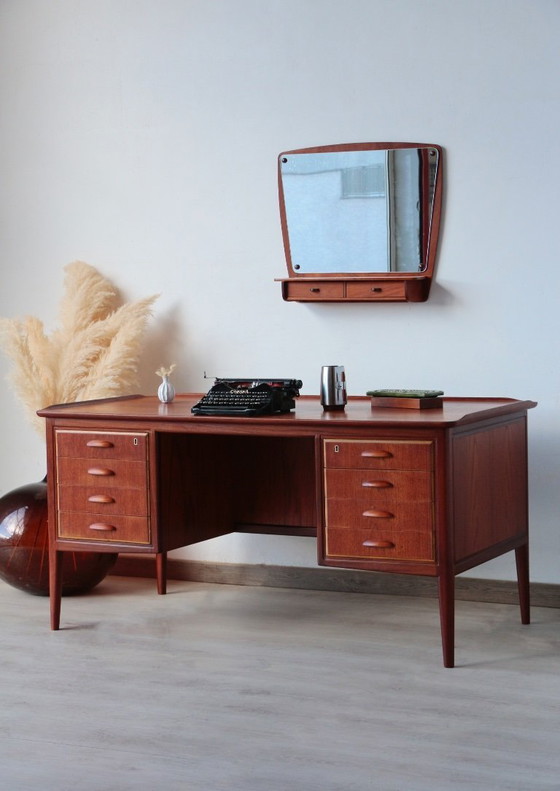 Image 1 of Svend Aage Madsen Schreibtisch: Teak & dänisches Design (HP Hansen)
