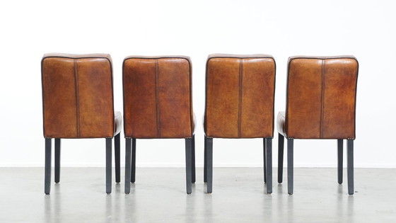 Image 1 of 4 x Comoda sedia da pranzo in pelle di pecora