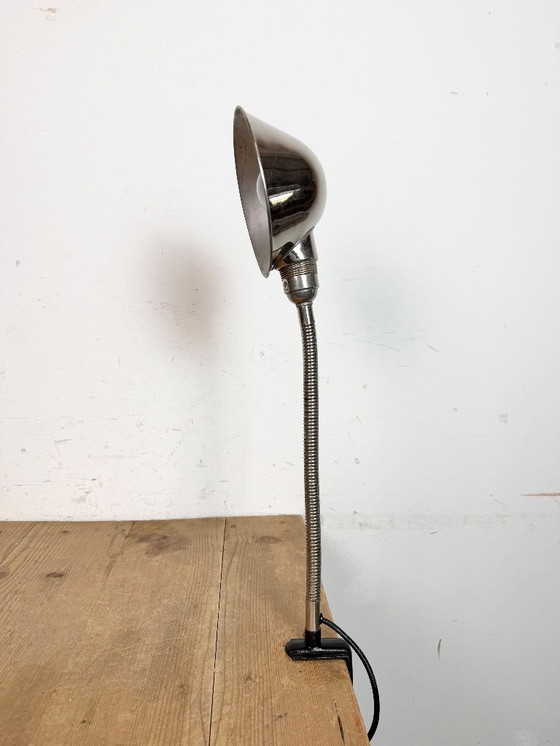 Image 1 of Vintage industriële chromen zwanenhals tafellamp, jaren 50