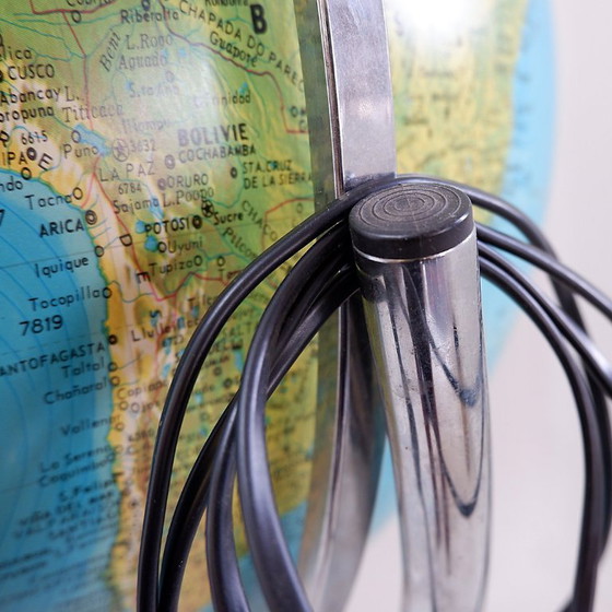 Image 1 of Geoscope verlichte globe op chromen voet, Italië, circa 1980