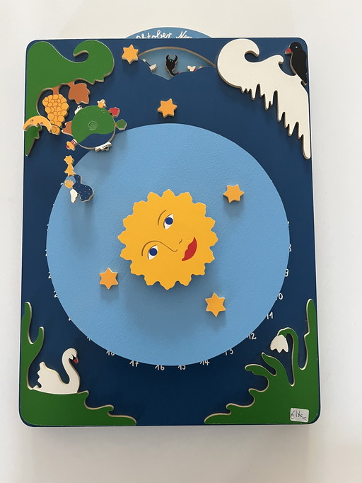 Kosmischer Jahreskalender, Weltzeituhr von Atelier Lila