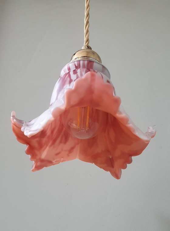 Suspension en verre ancien vintage. Marbré rouge et blanc. – Metal (photo 17 of 23)