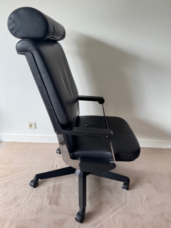 Image 1 of Desk chair