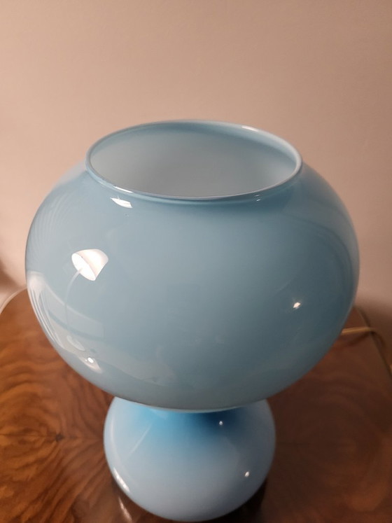 Lámpara de mesa de cristal con degradado azul, Lámparas de mesa, Vidrio, Vintage (foto 4 de 11)