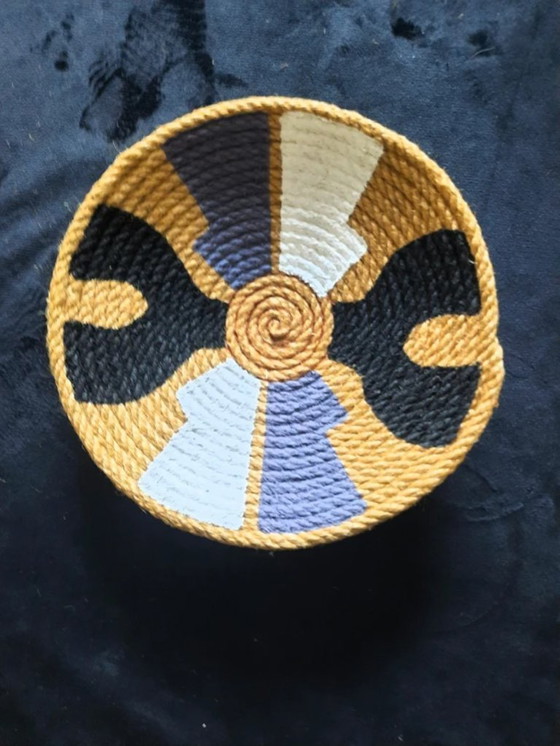 Image 1 of Zulu Wall Basket Trio – Ø30/25/17 cm – Hand-Woven Art from KwaZulu-Natal