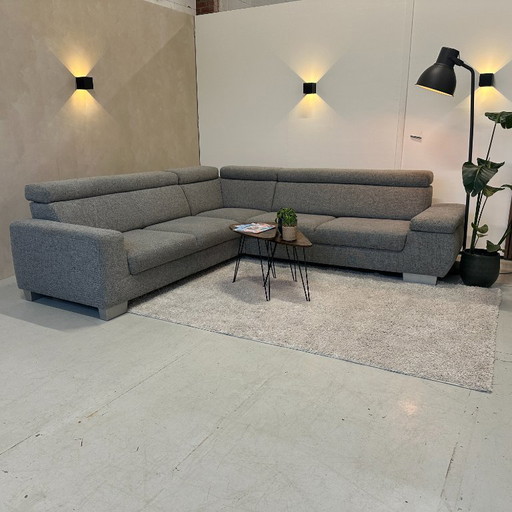 Sofá esquinero gris jaspeado 273x255 cm