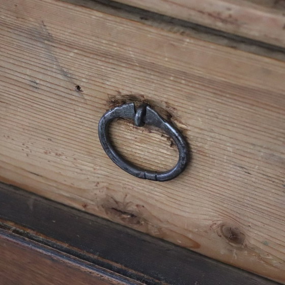 Image 1 of Seltener kleiner antiker Kleiderschrank aus Nussbaumholz mit Marmorplatte, Italien, 19. Jahrhundert