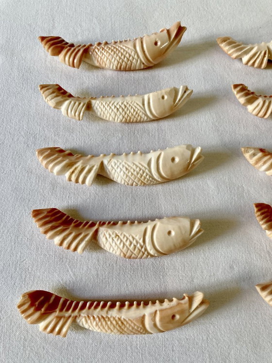 Image 1 of 10 fischförmige Messerauflagen