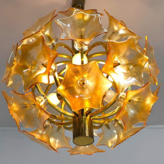 Image 1 of Lampe sphérique Sische avec fleurs de Murano couleur orange/cuivre années 60