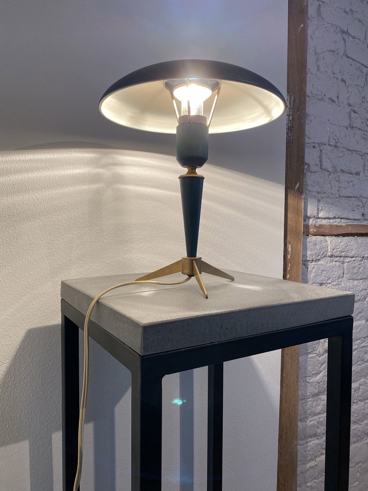 Philips Bijou lamp van Louis Kalff | €375 | Whoppah