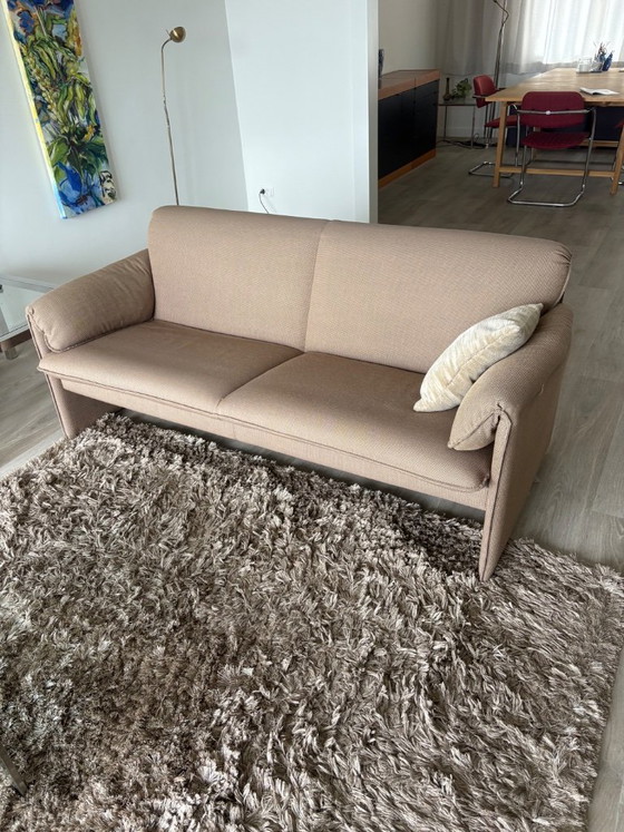 2 Leolux bora bankjes, 2 zitsbanken, Textiel, Beige (foto 8 van 8)