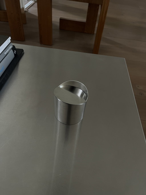 ASHTRAY FOR NON-SMOKERS, Aart Roelandt Stelton
