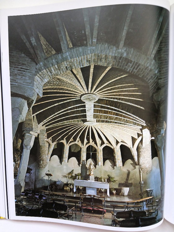 (W040) Bellissimo libro Taschen: Antoni Gaudí – Tutte le opere in 372 fotografie a colori – Libri d'arte (photo 6 of 12)