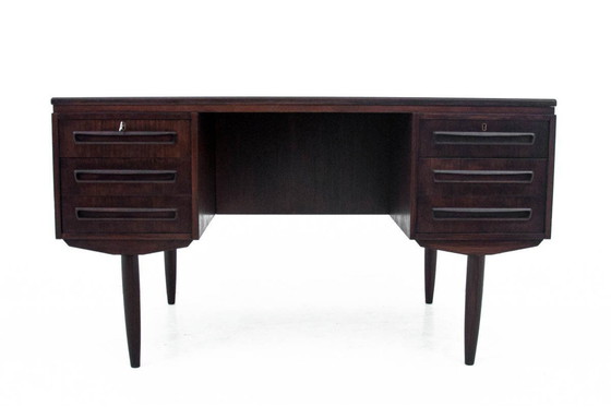 Image 1 of Bureau en teck, design danois, années 1960.